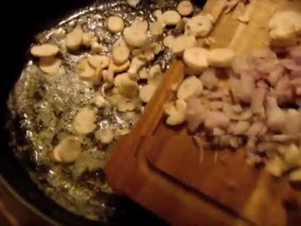 Fingerfood fürs Silvester-Buffet: Gefüllte Pilze