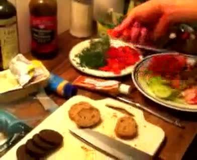 Canapés zubereiten und frisch halten
