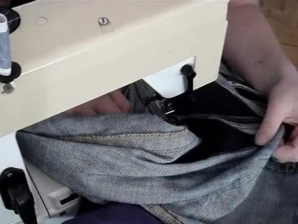 Jeans flicken im Schritt