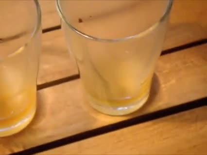 Sehr erfrischend: Limonade mit Minze selbst machen