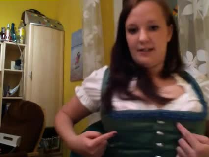 Mein Lieblingsdirndl + Tipps zum Kauf von Dirndln und Lederhosn :)