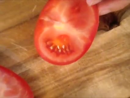Kochen wie Tim Mälzer: Brotsalat mit Tomaten und Oliven