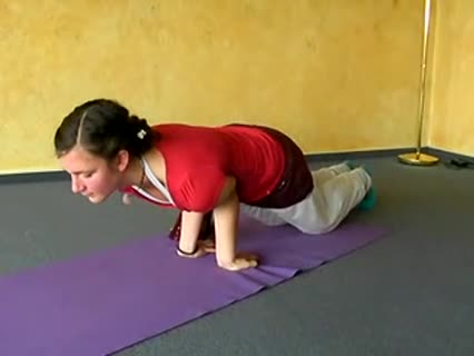 Mayurasana - der Pfau Yoga für Fortgeschrittene