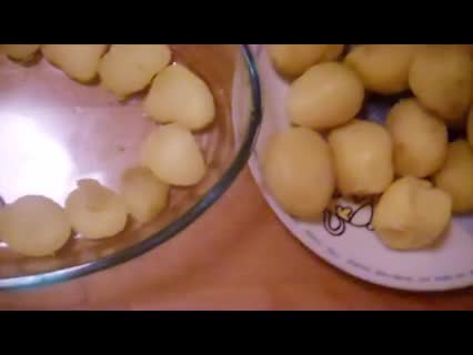 Tipps & Tricks die einem mal gezeigt werden müssen: Kartoffeln mit dem Eierschneider schneiden