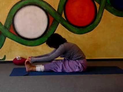 Yoga Stunde mit Chakra Konzentration
