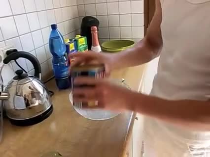 Alkoholfreie Bowle mixen