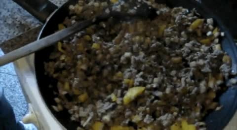 So werden Cannelloni gefüllt