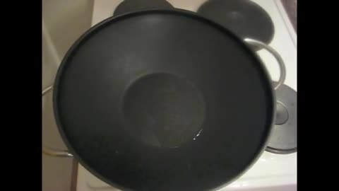 Kochen mit einem Wok