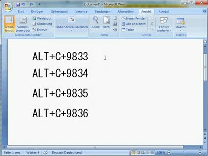 Musiknoten auf der Tastatur machen