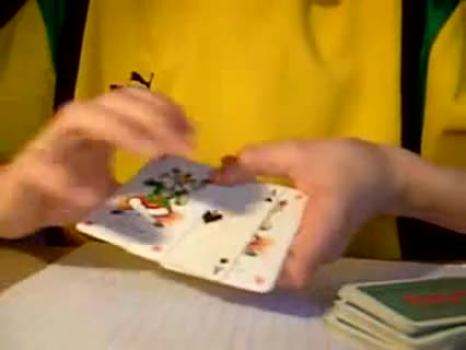 Krasser kartentrick per Video Anleitung erklärt