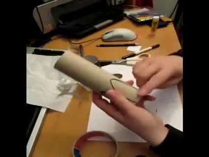 Osterhase basteln aus Klopapierrolle