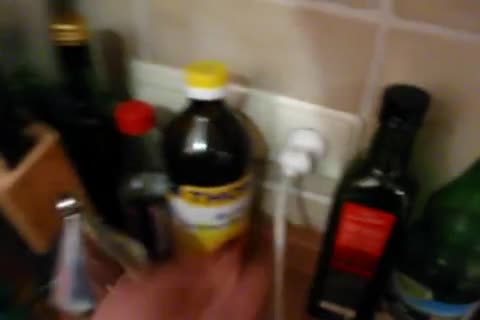 Wie man ein Bügeleisen entkalkt 