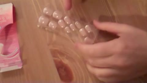 French Nails in 5 Minuten