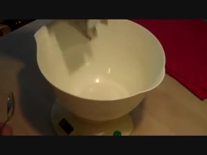 Wie man Krümelmonstermuffins backt