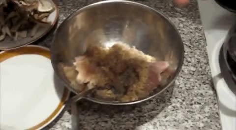So kocht man eine Bihun-Suppe