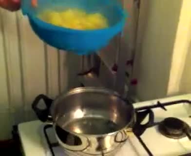 So macht man Herzoginkartoffeln
