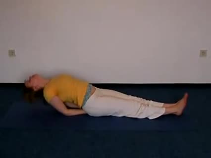 Fisch, Vorwärtsbeuge, Kobra - Yoga Asanas mit Kumari