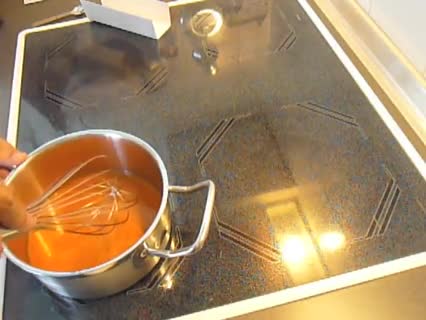 Molekularküche: Gelifikation oder wie mache ich Karottenfolie?
