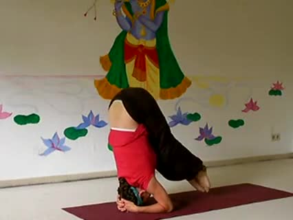 Yoga Vorfuehrung mit der sehr beweglichen Lisa