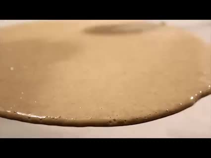Rezept für eine kalorienarme Biskuitrolle - schnell zubereitet