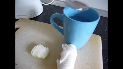 Hausmittel: Wespenstich / Bienenstich behandeln